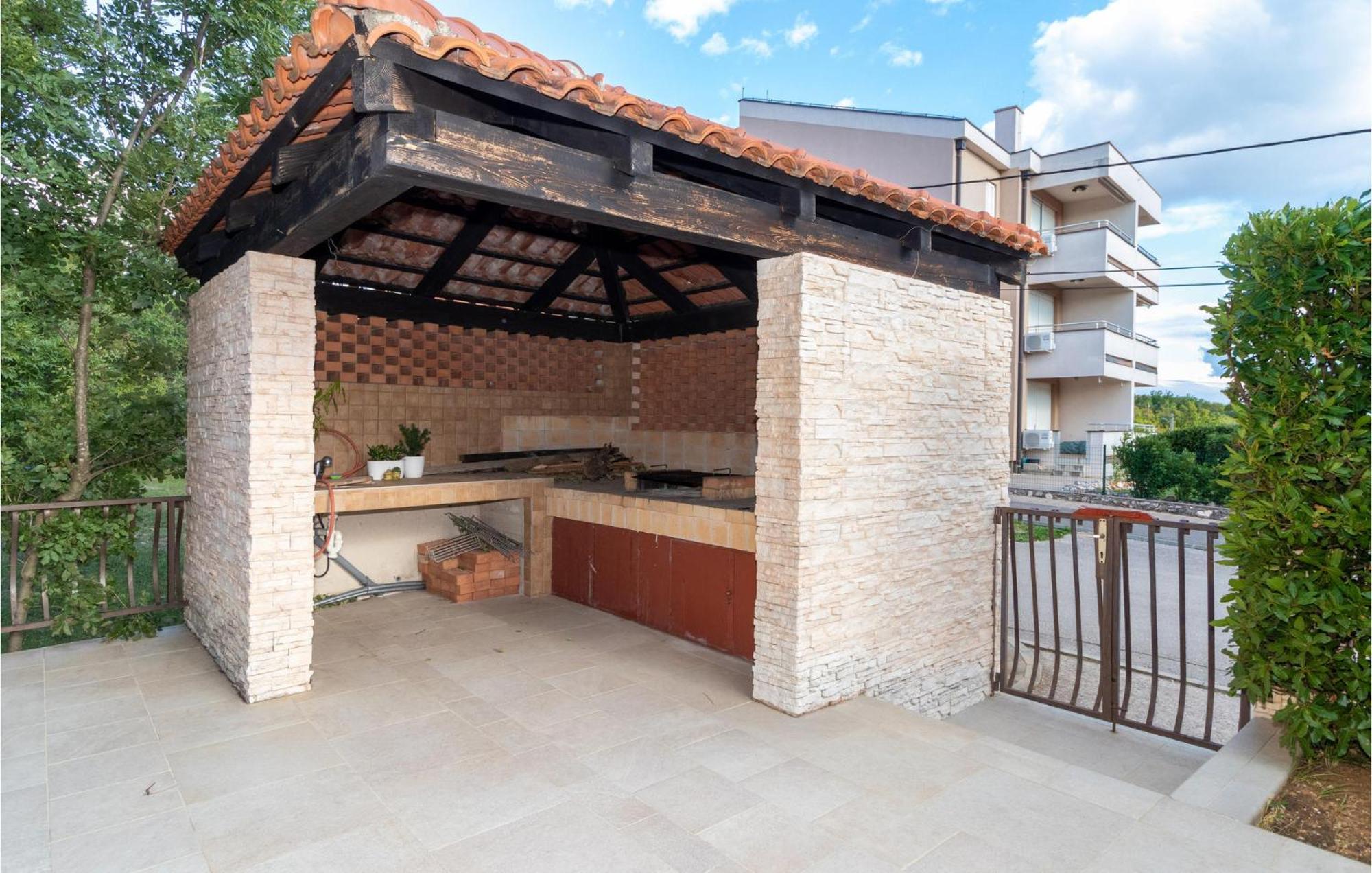 Nice Apartment In Jadranovo With Kitchen Exteriér fotografie