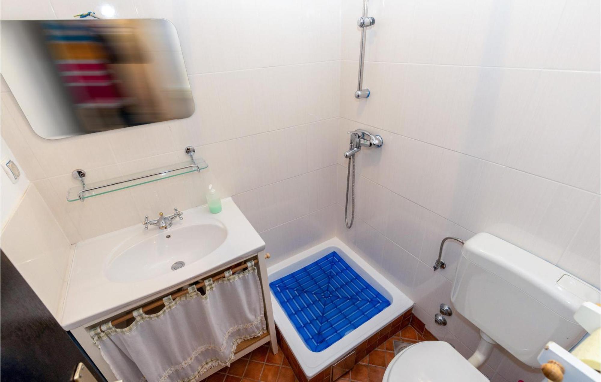 Nice Apartment In Jadranovo With Kitchen Exteriér fotografie